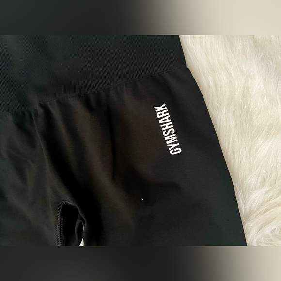 GYMSHARK legging size Medium - Picture 2 of 3